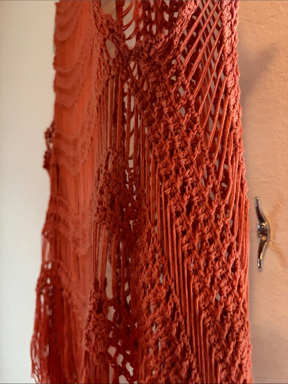 POL Open Weave Flyaway Fringe Vest - Picture 6 of 9